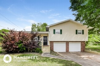 15 Pine Valley Dr, Powder Springs, GA 30127