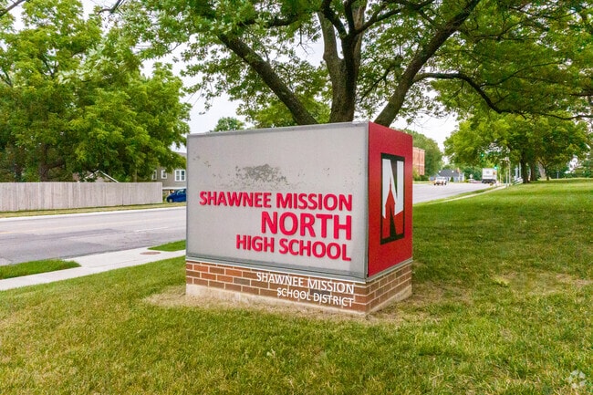 Shawnee Mission North High School is located at 7401 Johnson Dr, Shawnee Mission, KS 66202.