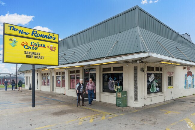 Downtown Eunice features several family-owned restaurants with Southern charm like The New Ronnie's.