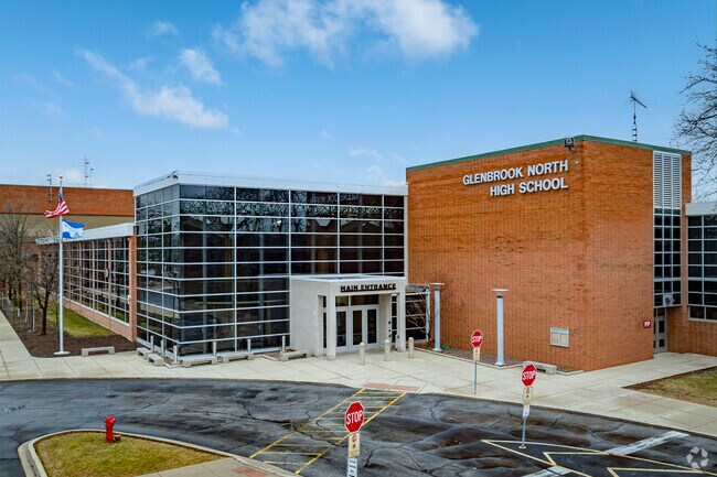 Glenbrook North High School, Northbrook IL Rankings & Reviews - Homes.com
