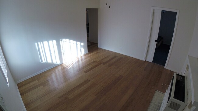 1132 N Mariposa Ave, Los Angeles, CA 90029 - photo 5