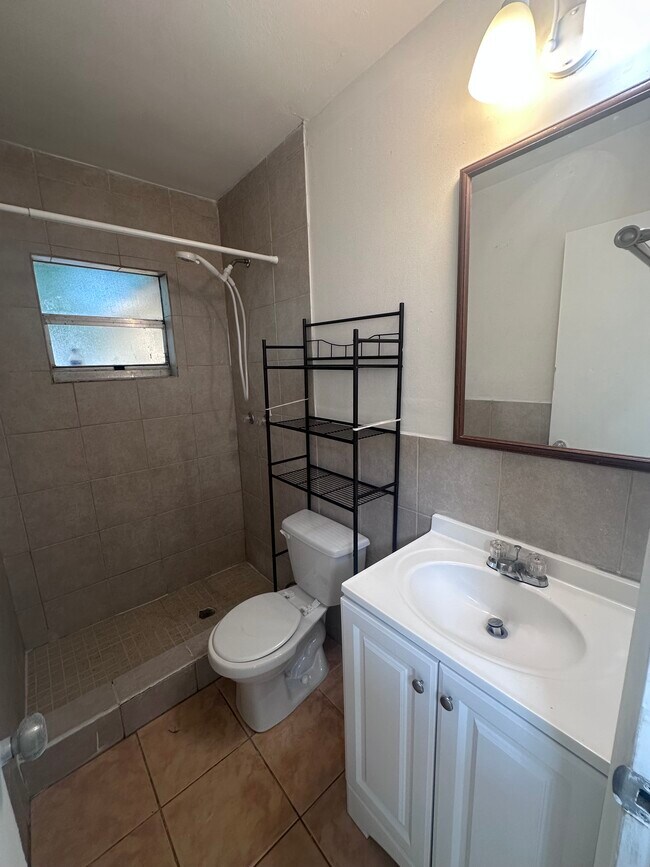 1111 NE 204th Terrace, Miami, FL 33179 - photo 5