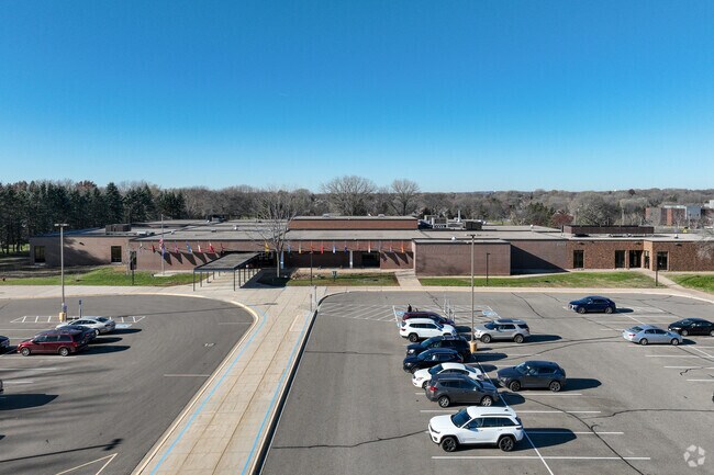 Diamond Path Elementary is graded an A- in diversity from Niche.