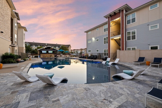 Holleman Crossing, College Station, TX 77845 - photo 3