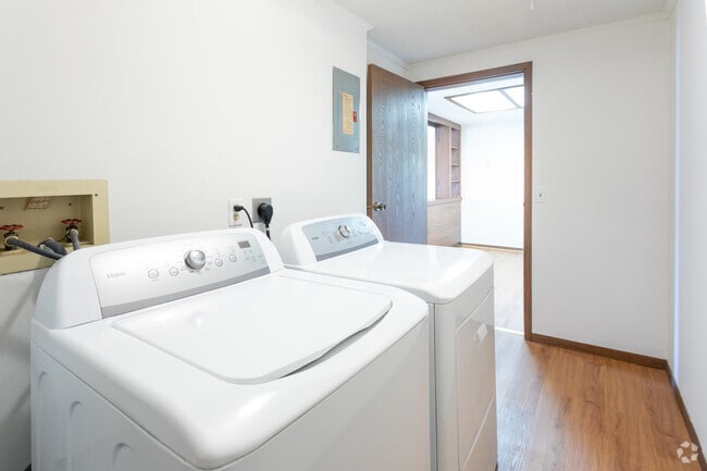 Randolph Court, Ann Arbor, MI 48108 - photo 4