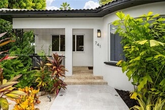 741 NE 87th St, El Portal, FL 33138
