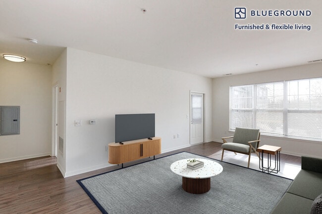 14000 Avalon Dr unit FL2-ID5651A, Northborough, MA 01532 - photo 2