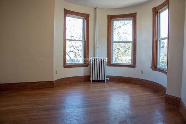 336 Centre St unit 1, Jamaica Plain, MA 02130 - photo 4