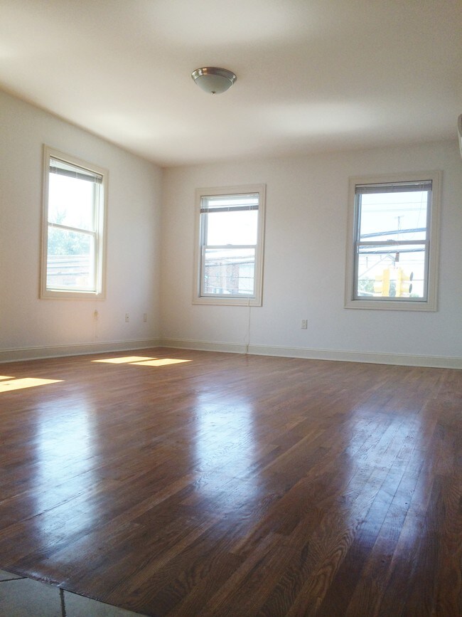 2450 Lemoine Ave Unit A, Fort Lee, NJ 07024