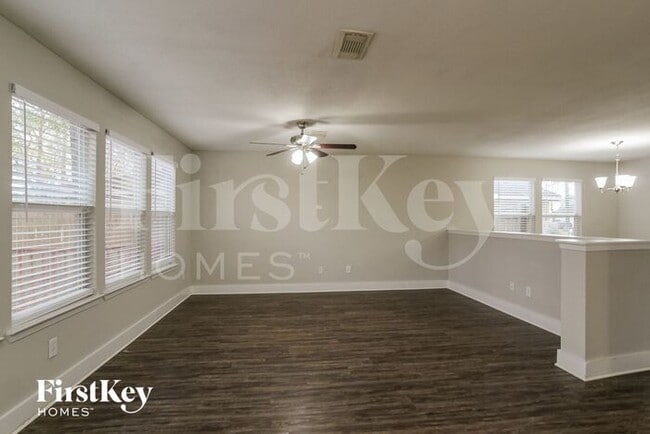 17107 Scuttle Way, Crosby, TX 77532 - photo 3