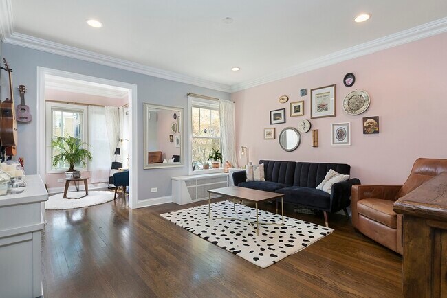 4852 N Talman Ave unit 2, Chicago, IL 60625 - photo 2