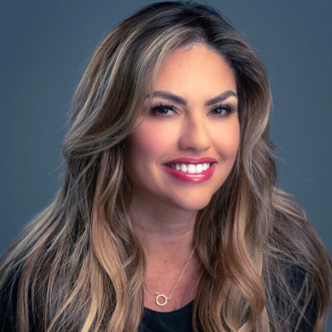 Liz Philo Real Estate Agent in San Diego, CA