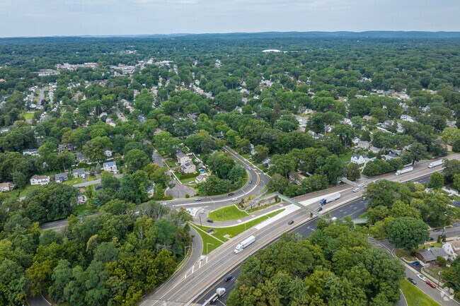 By train or by car, residents have easy access to New York City from Waldwick.