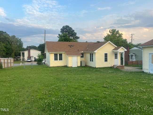 404 Cardinal Dr, Clayton, NC 27520 - photo 4