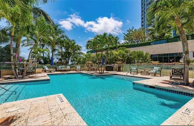 3400 SW 27th Ave unit 405, Miami, FL 33133 - photo 2