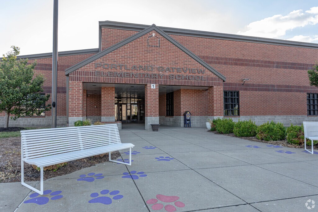 Portland Gateview Elementary School is located in Sumner County.