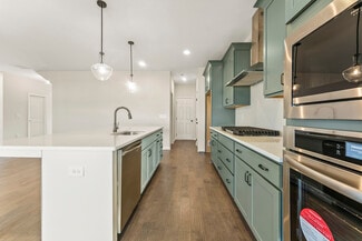 1840 Solamere Ct, Auburn, AL 36832