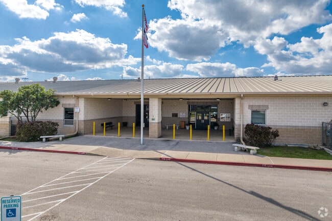 The school has a student-teacher ratio of 14:1, which is better than the state average of 15:1.