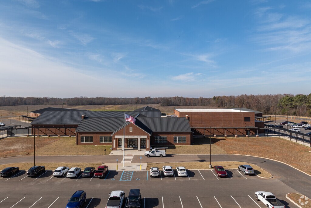 Elkmont Elementary School in Elkmont Alabama is a public primary school.