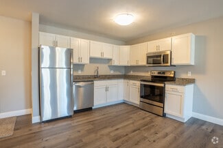 1225 Tulip St, Liverpool, NY 13090