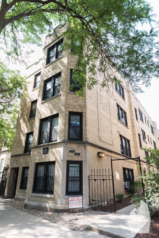 646 W Roscoe St Unit 646.5-2S, Chicago, IL 60657