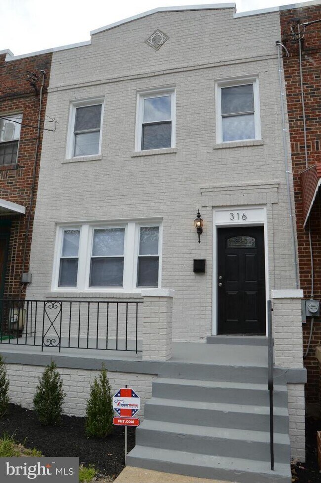 316 Division Ave NE, Washington, DC 20019