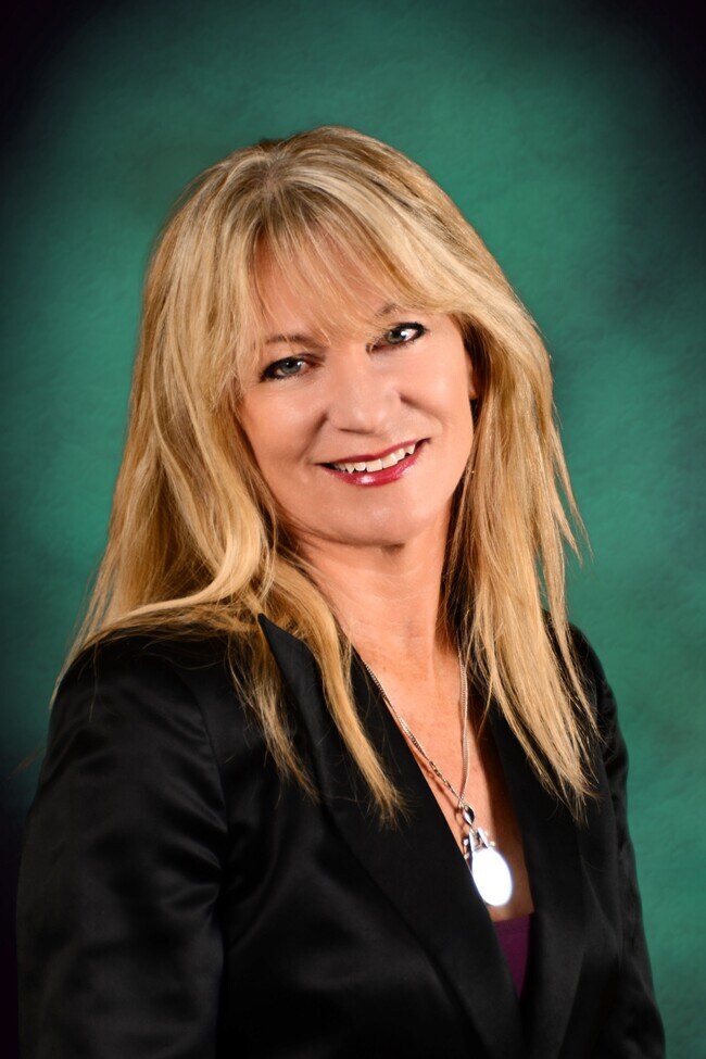 Dora Silver