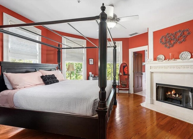 205 SE 7th St unit ID1359120P, Gainesville, FL 32601 - photo 7