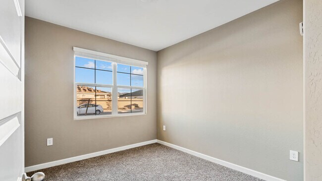 24046 W Yavapai St unit 36201976, Buckeye, AZ 85326 - photo 5