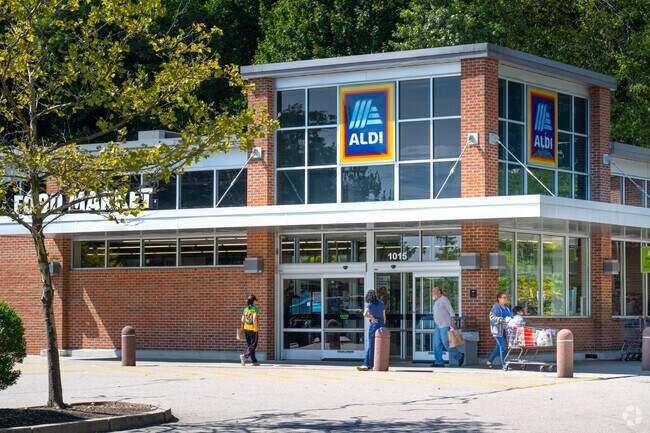 Aldi provides affordable groceries near Arlington’s Cranston Street corridor.