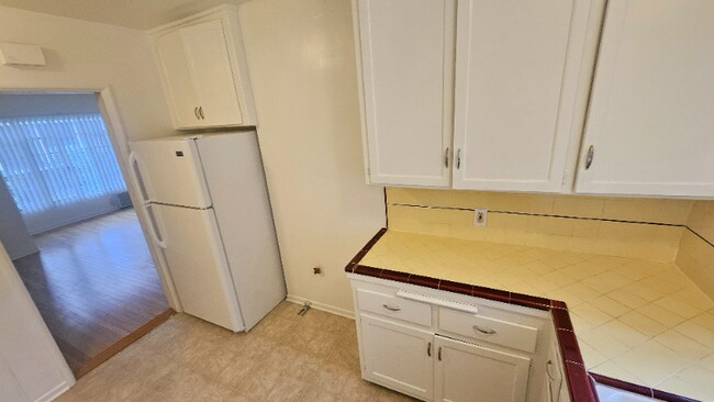 4221 Los Feliz Blvd unit 13, Los Angeles, CA 90027 - photo 7