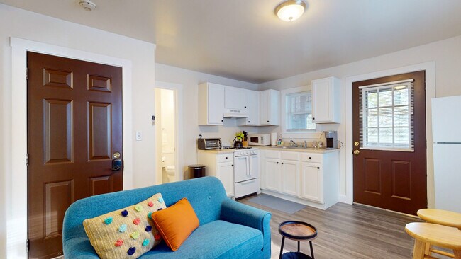 22 Hews St unit 2, Cambridge, MA 02139 - photo 4