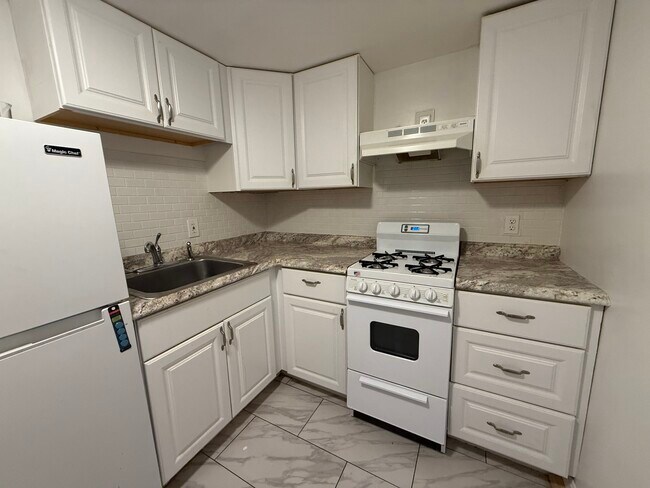 482 Commonwealth Ave unit B1, Boston, MA 02215 - photo 7