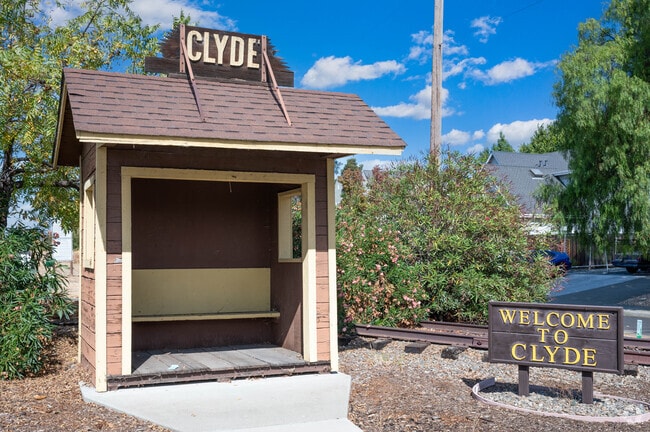 Clyde residents are welcomed with open arms.