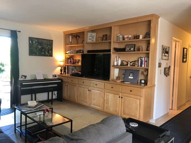 1064 Fremont St, Menlo Park, CA 94025 - photo 3