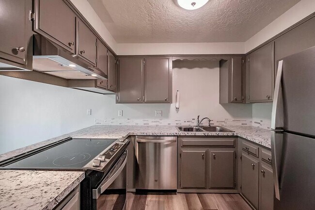 3609 White Oak Ct NE, Salem, OR 97305 - photo 6