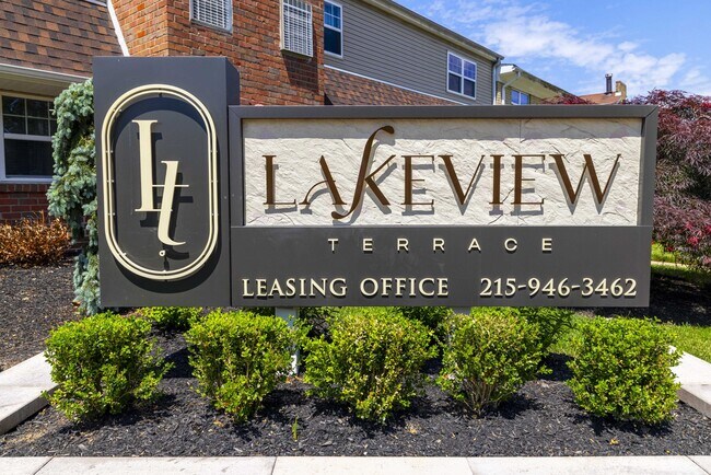 Lakeview Terrace, Fairless Hills, PA 19030 - photo 6
