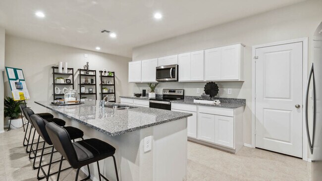 1854 W Brookwood Ct unit 38476627, Phoenix, AZ 85045 - photo 7