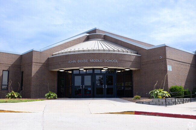 John Boise Middle School serves grades 6–8 in Warsaw.