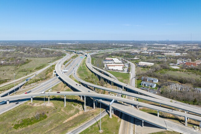 Highways 470 & 435 connect Hickman Mills to the rest of Kansas City and beyond.