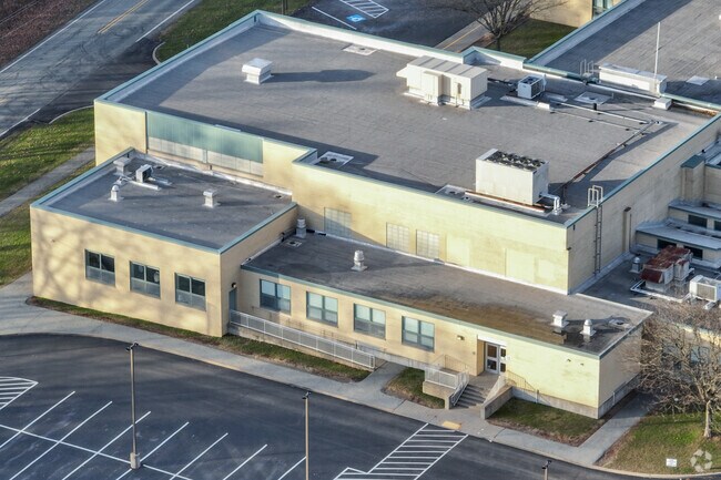 Deer Lakes Middle School serves grades 6-8.