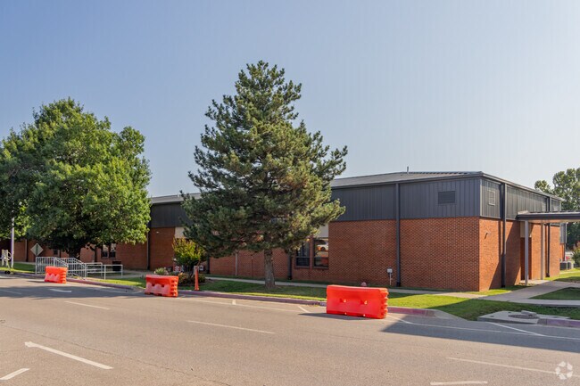 Elgin Elementary School is a quality school located in Elgin area.