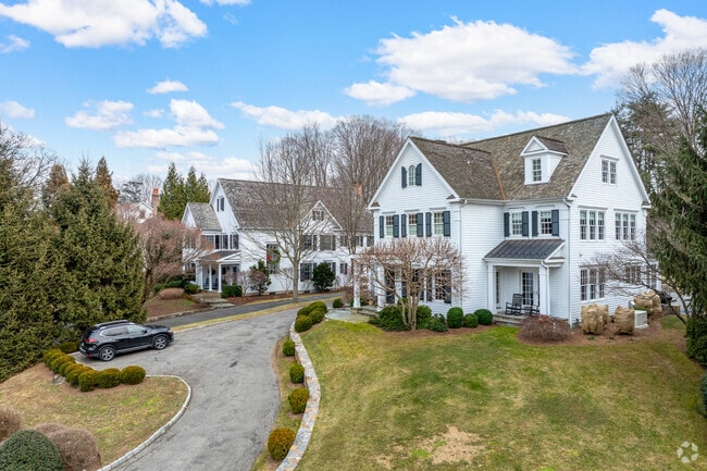 Larger homes in Southport benefit from large private driveways.