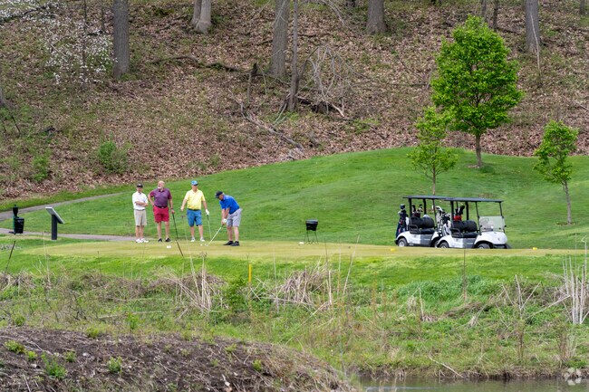 Broadway locals can take a trip to the nearby Leslie Park Golf Course to work on their swing.