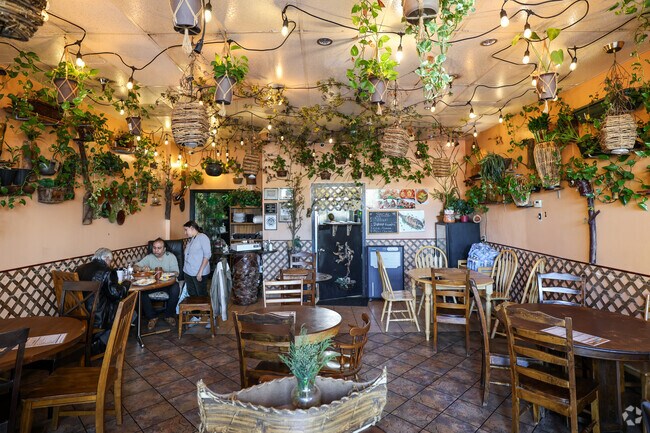 Dine in and enjoy the serene atmosphere of Masala Indo-Pak Cuisine in Loma Linda.