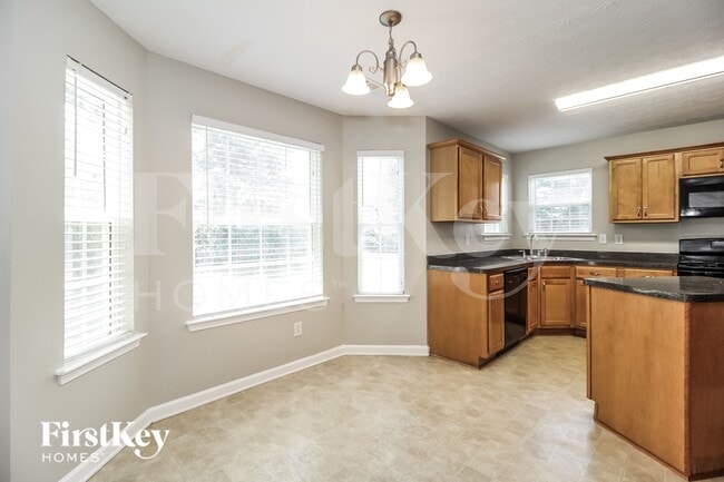 5435 Yellow Pine Dr, McDonough, GA 30252 - photo 5