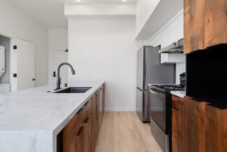 2630 5th St, Sacramento, CA 95818