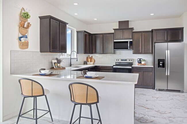 8709 Royal Acacia Ave unit 36514250, Palmetto, FL 34221 - photo 7