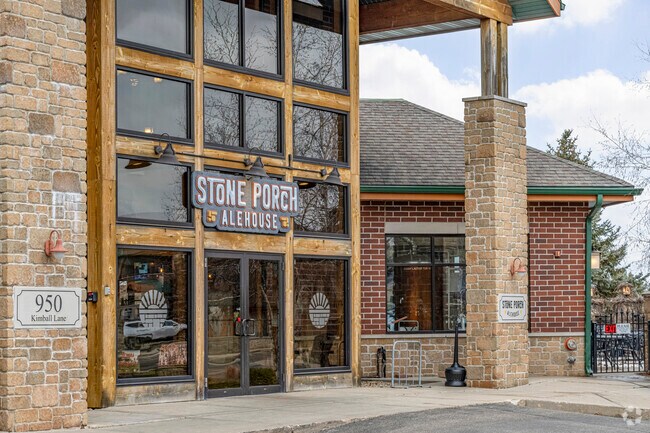 Stone Porch Alehouse in Verona serves American food, draft beers, and hosts weekly events.
