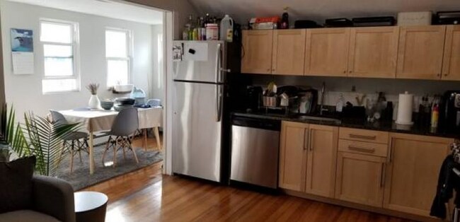 44 Berkeley St unit 3, Somerville, MA 02143 - photo 3